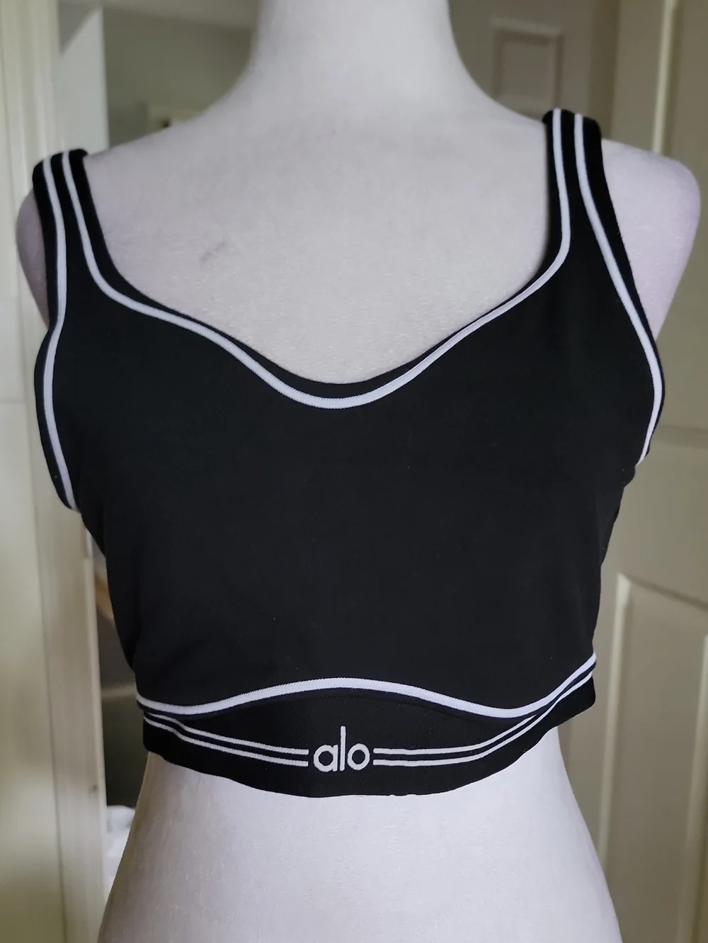 ALO Yoga alo black